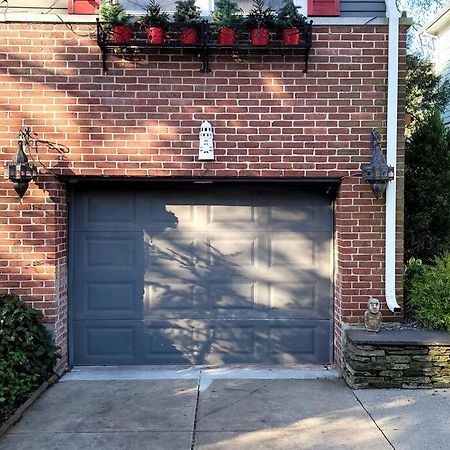 Live In This Iconic East Side Lower Level Unit Providence Exterior photo